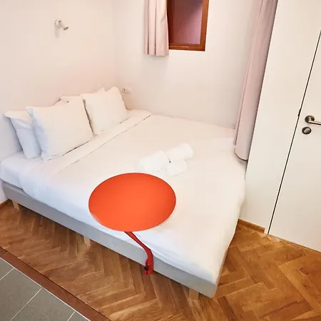 Not 3* Ρότερνταμ