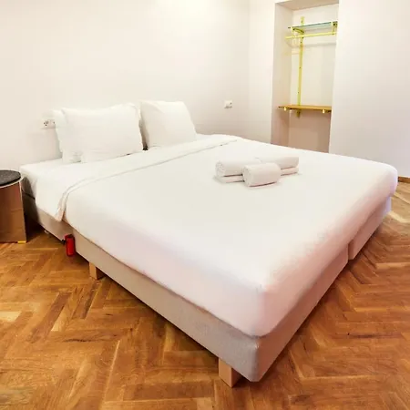 Not Hotel