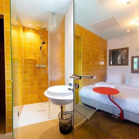 Not Hotel